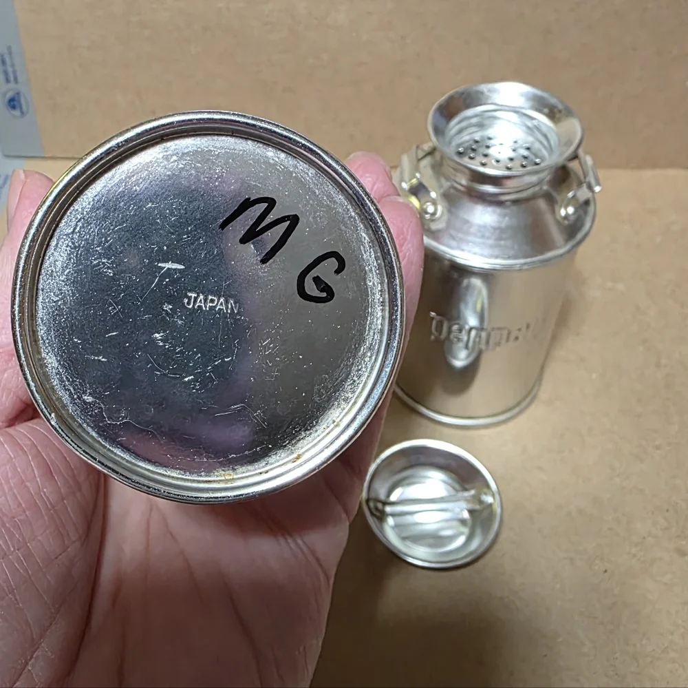 Vtg Milk Can Salt Pepper Shaker Set W Lids #142